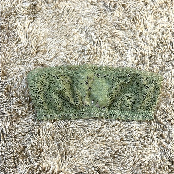 Victoria's Secret Lace Bandeau - Picture 1 of 12